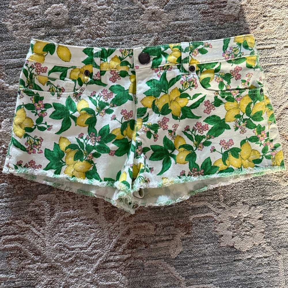 Victoria's Secret shorts lemon print new with tags